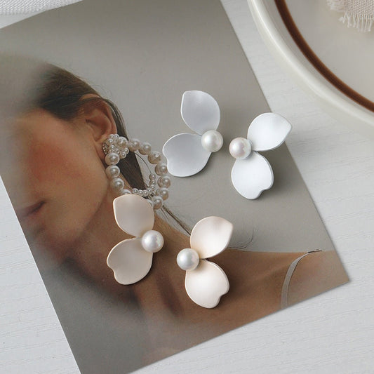 Sterling Silver Needle Mori Style Fresh Flower Stud Earrings New Spring And Summer Pearl - U&MORE