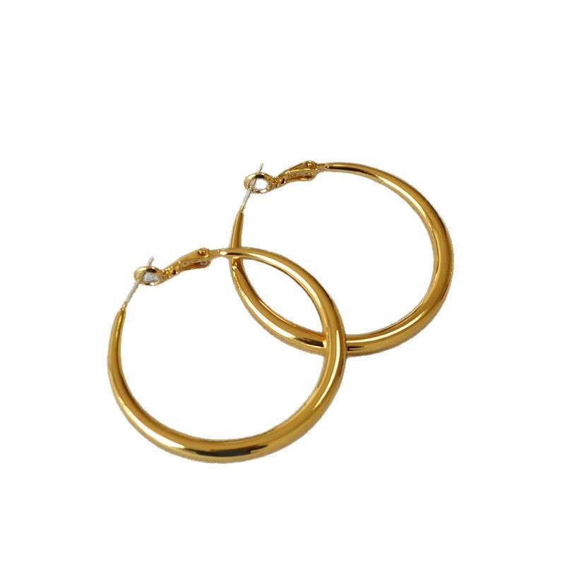 Hong Kong - style Round Hoop Earrings Plain Circle Design 925 Silver Studs Elegant And Chic - U&MORE