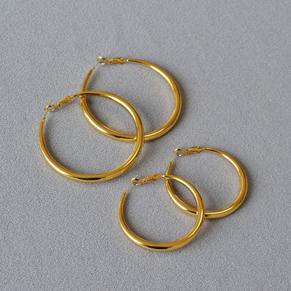 Hong Kong - style Round Hoop Earrings Plain Circle Design 925 Silver Studs Elegant And Chic - U&MORE