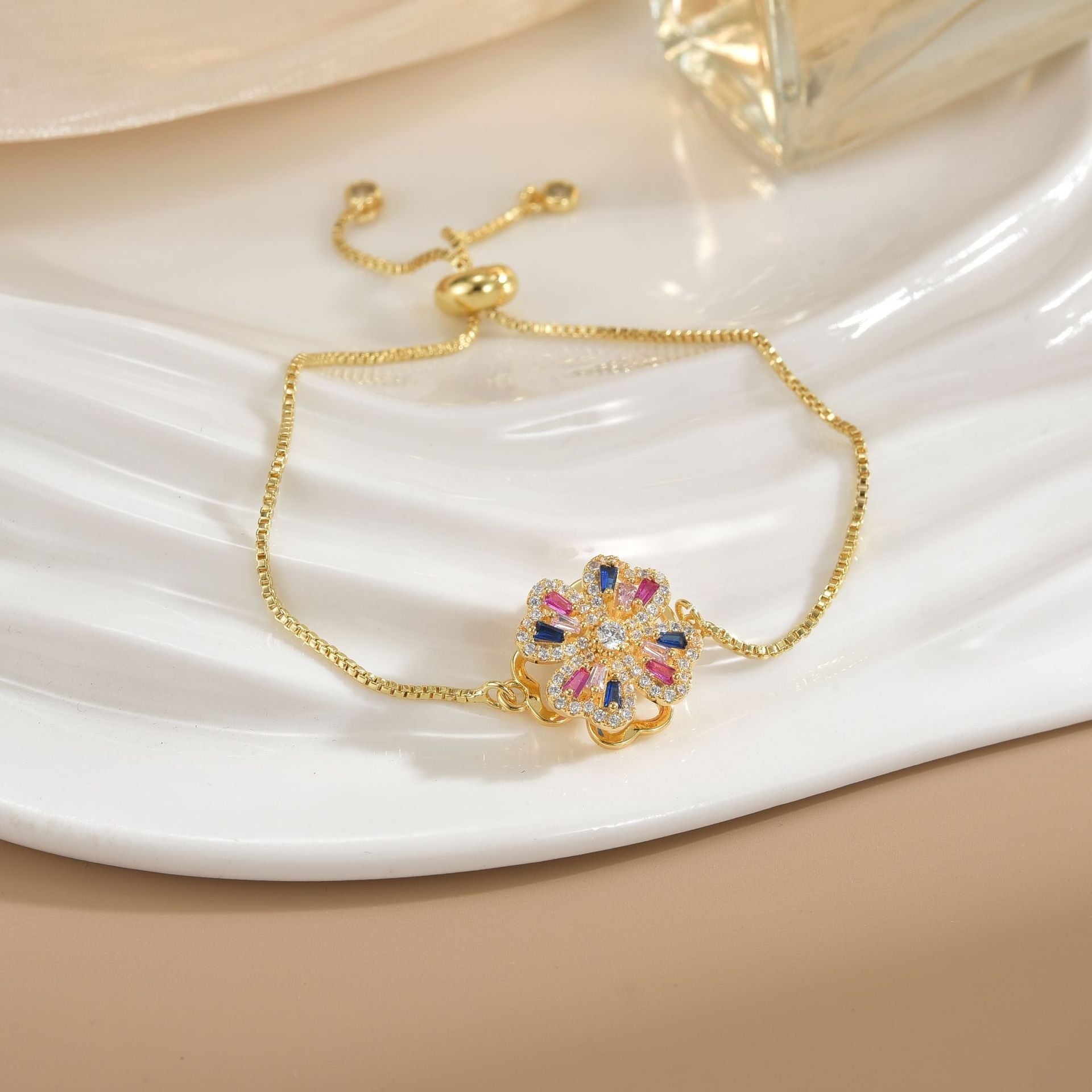 Simple Rotatable Flower Color - preserving Pure Copper Gold - plated Bracelet - U&MORE