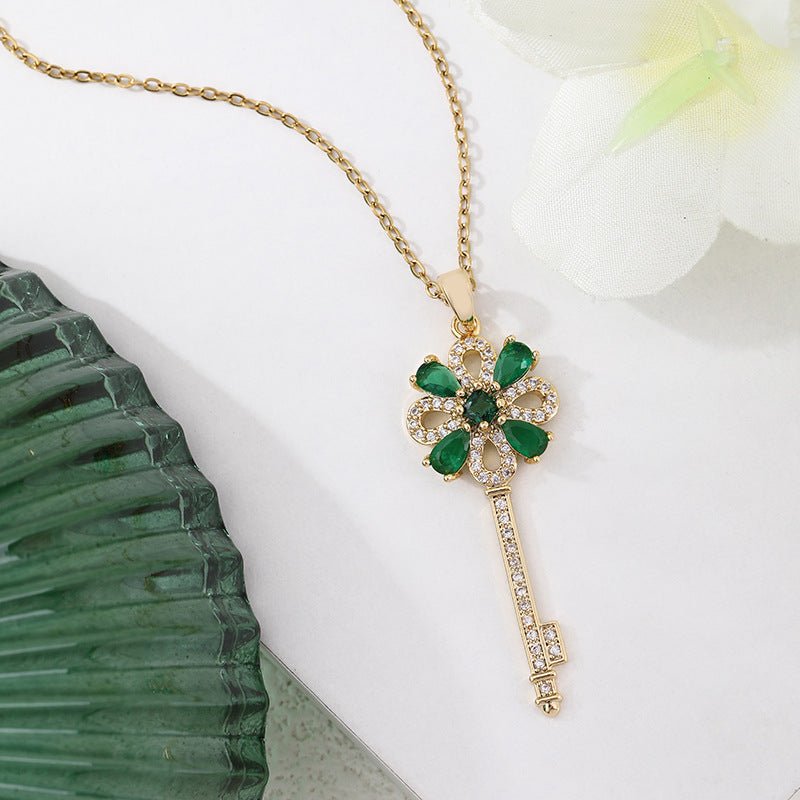 Women's Creative Retro Key Flower Necklace Clavicle Chain Jewelry - U&MORE