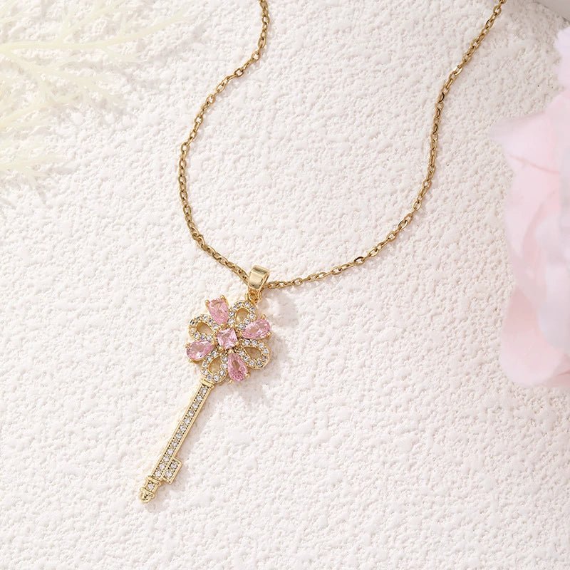 Women's Creative Retro Key Flower Necklace Clavicle Chain Jewelry - U&MORE
