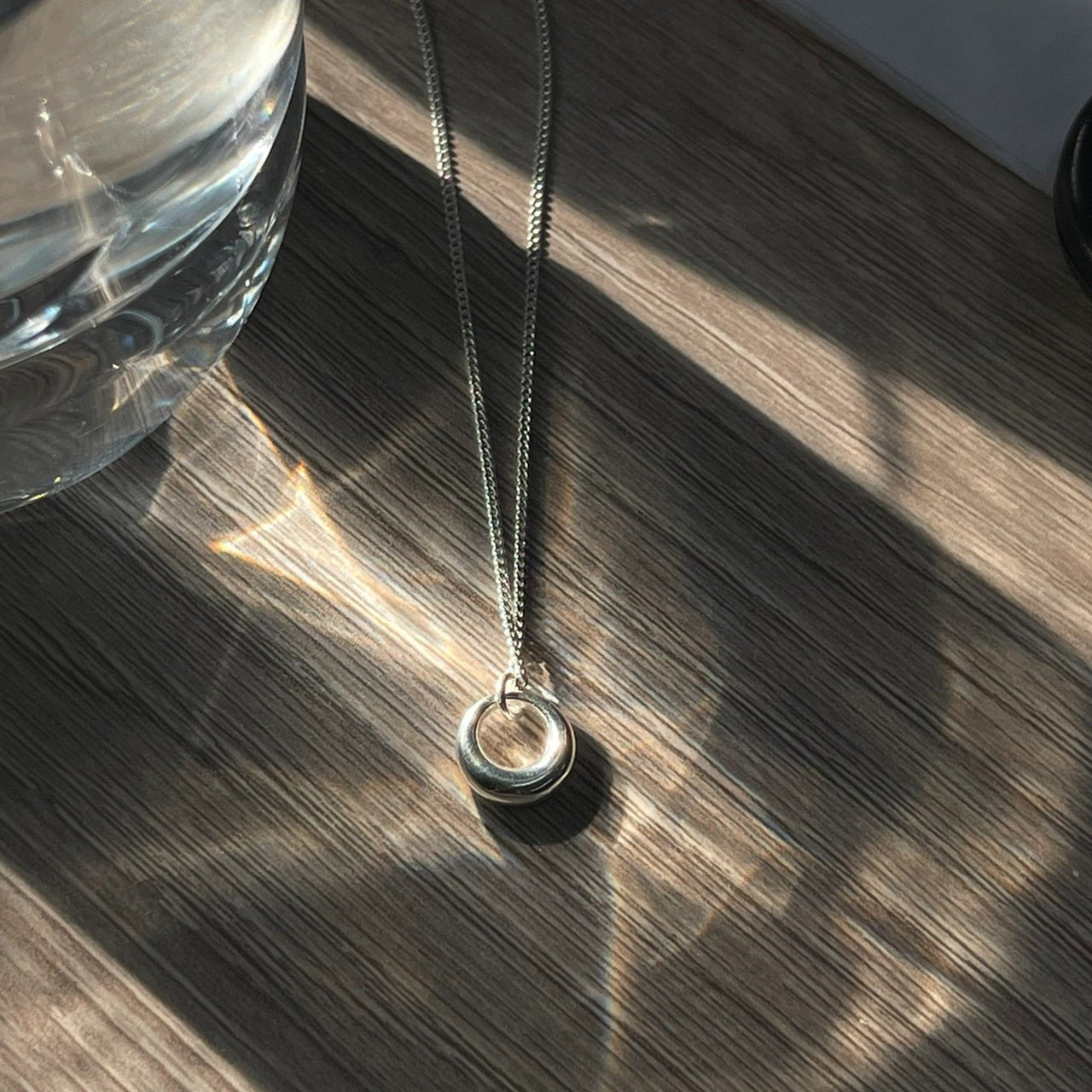 Women's Geometric Circle Necklace Simple Clavicle Chain Versatile - U&MORE