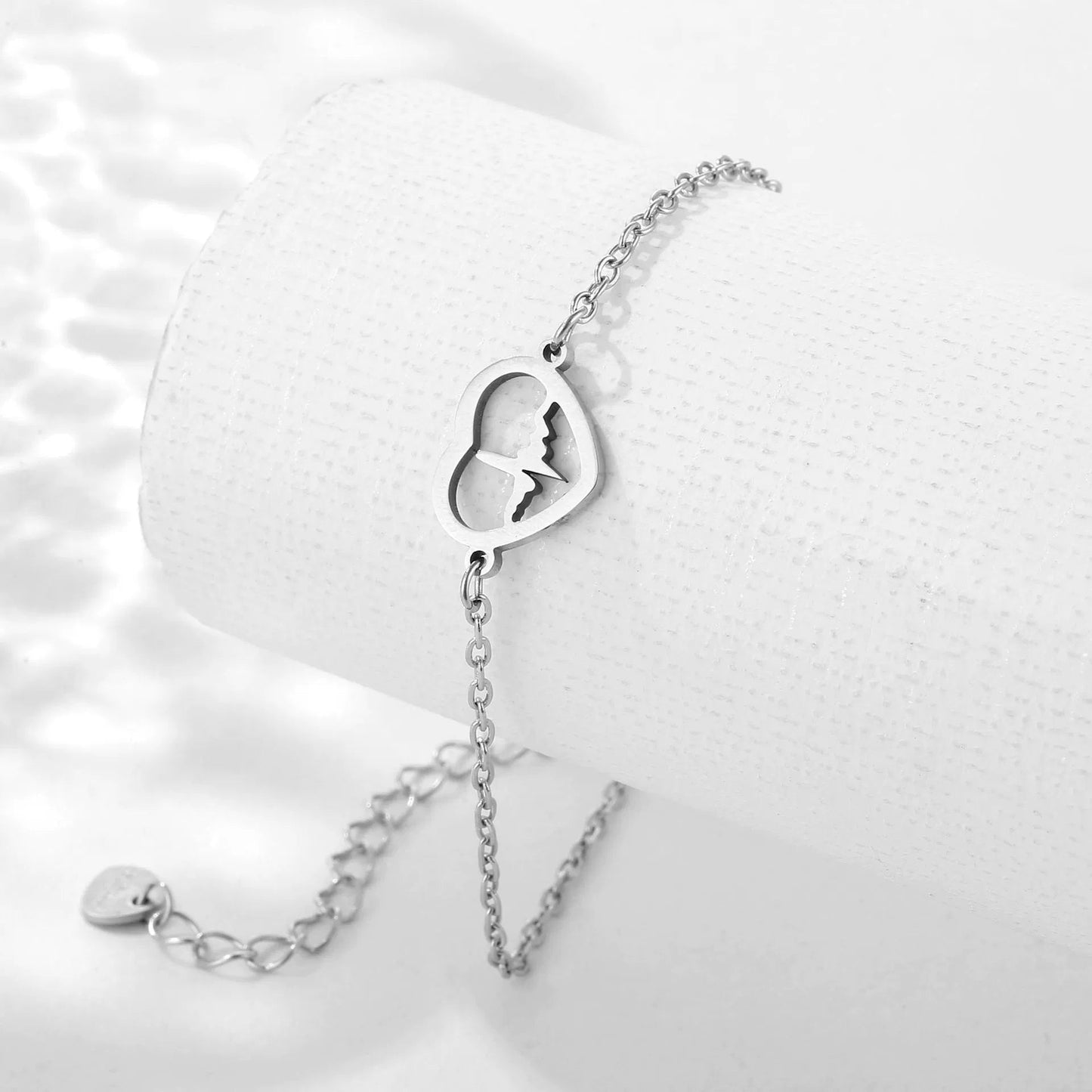 Women's Heart - shaped ECG Bracelet Versatile Hand Jewelry - U&MORE