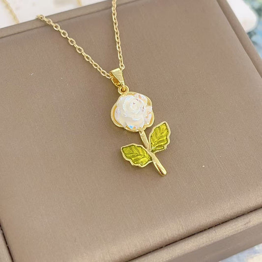Women's Laser Gardenia Pendant Necklace Fashionable And Versatile Clavicle Chain - U&MORE